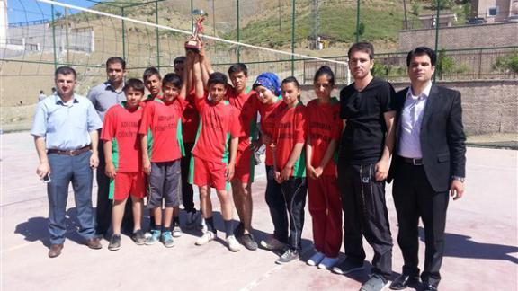 Ortaokullar Arası Voleybol Turnuvası Şampiyonu S.Cumhuriyet Ortaokulu Oldu.