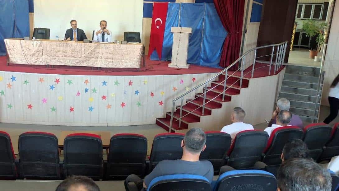 2025-2026 EĞİTİM ÖĞRETİM YILI SENE BAŞI MÜDÜRLER KURULU TOPLANTISI YAPILDI